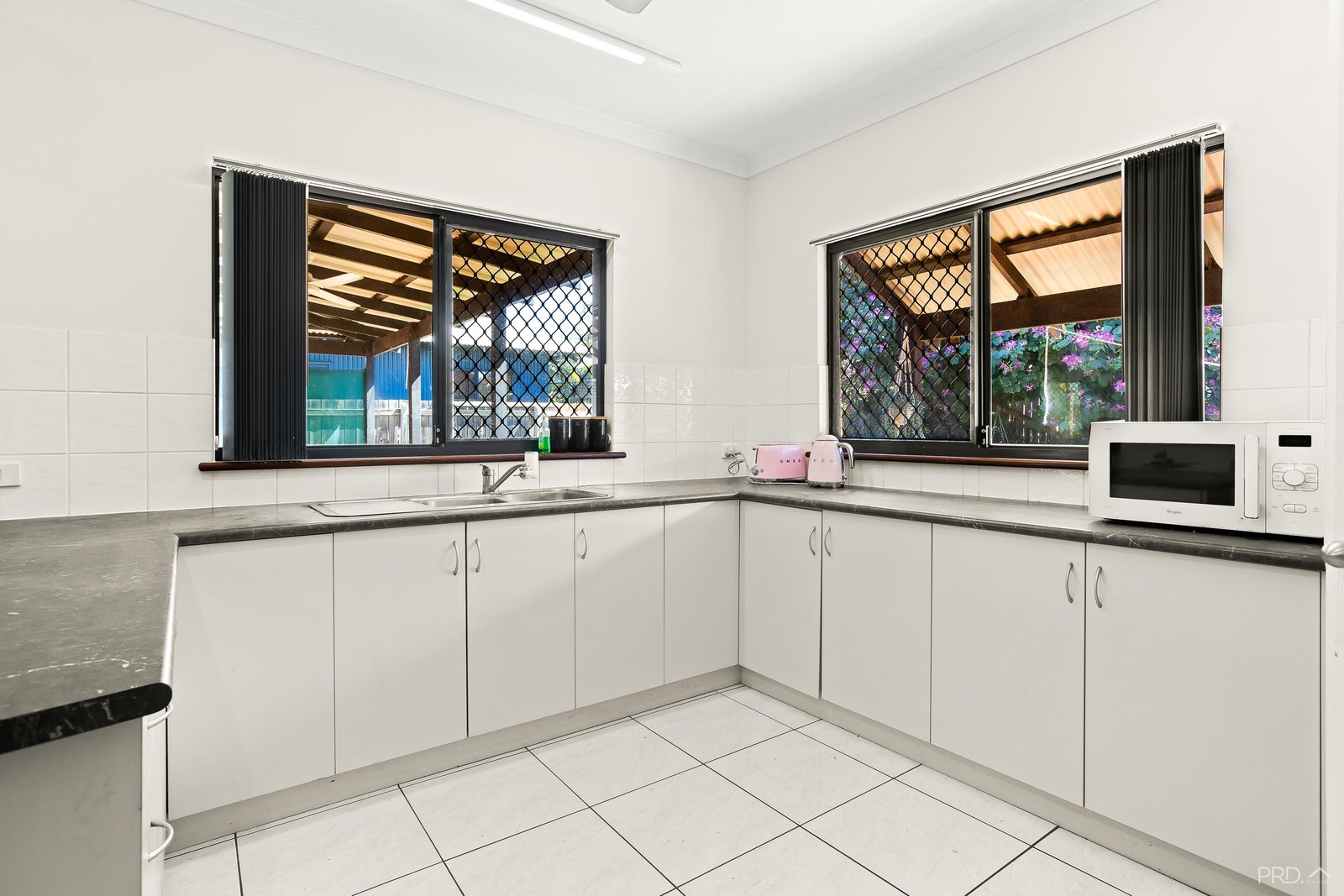 36 Spoonbill Avenue DJUGUN 9