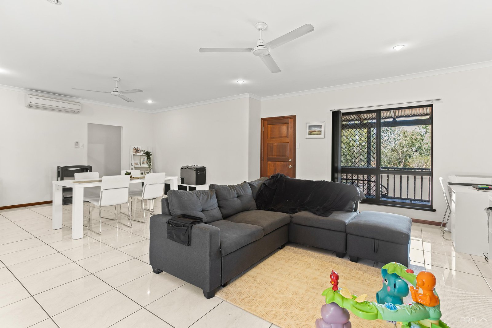 36 Spoonbill Avenue DJUGUN 10
