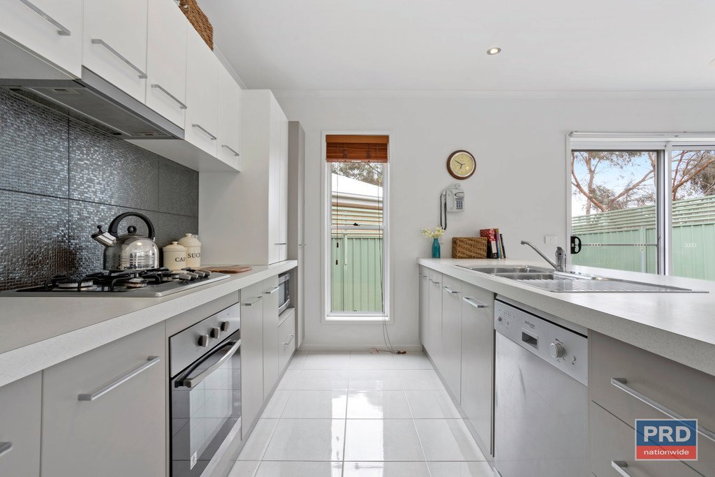 36 St James Wood Drive NORTH BENDIGO 8