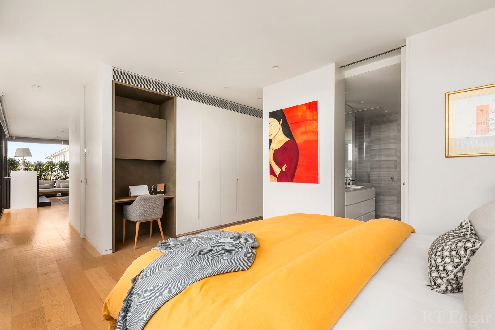 Real Estate and Property in 3/6 St Johns Lane, Toorak, VIC