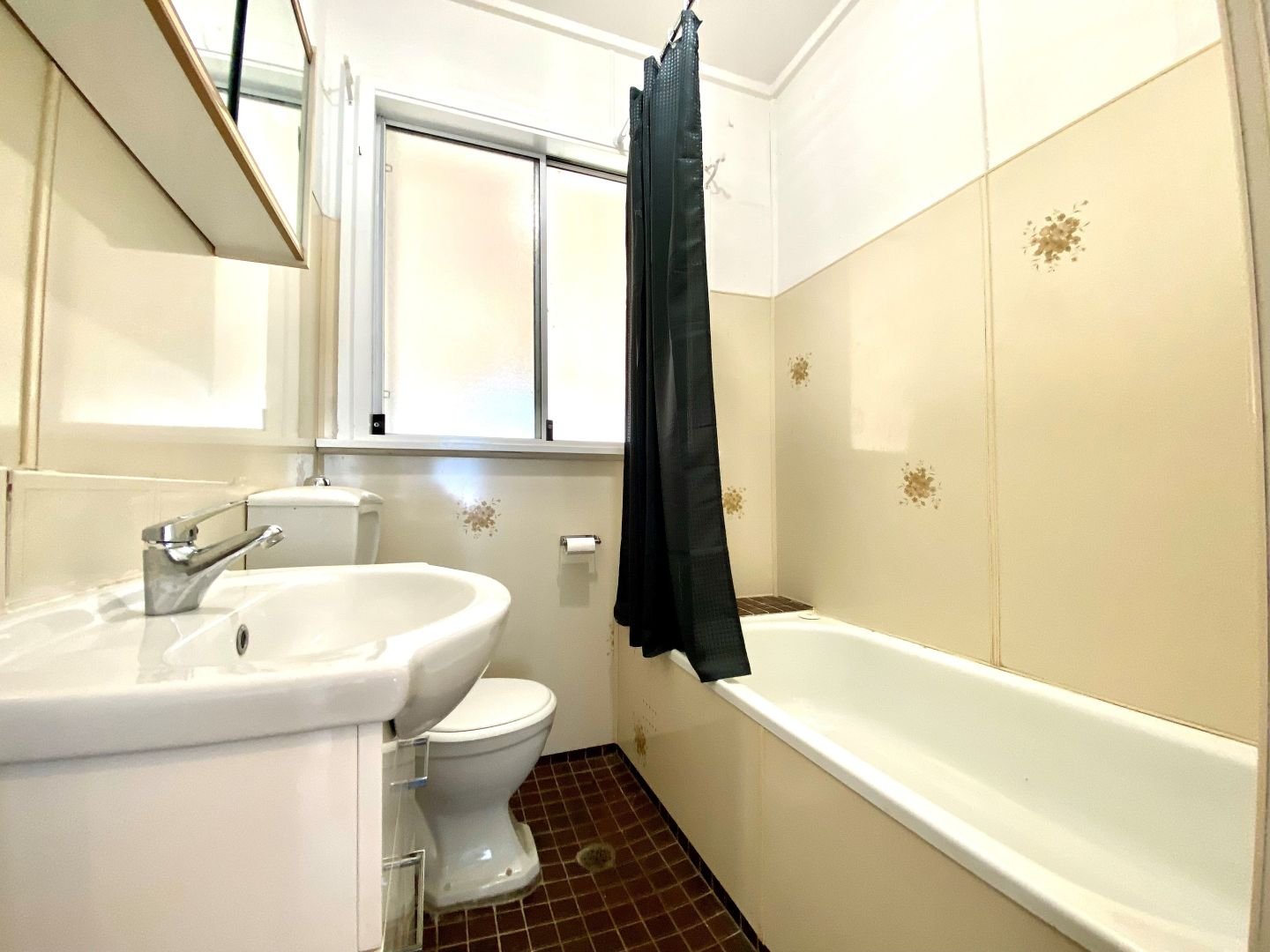 36 Stewart Avenue TAMWORTH 7