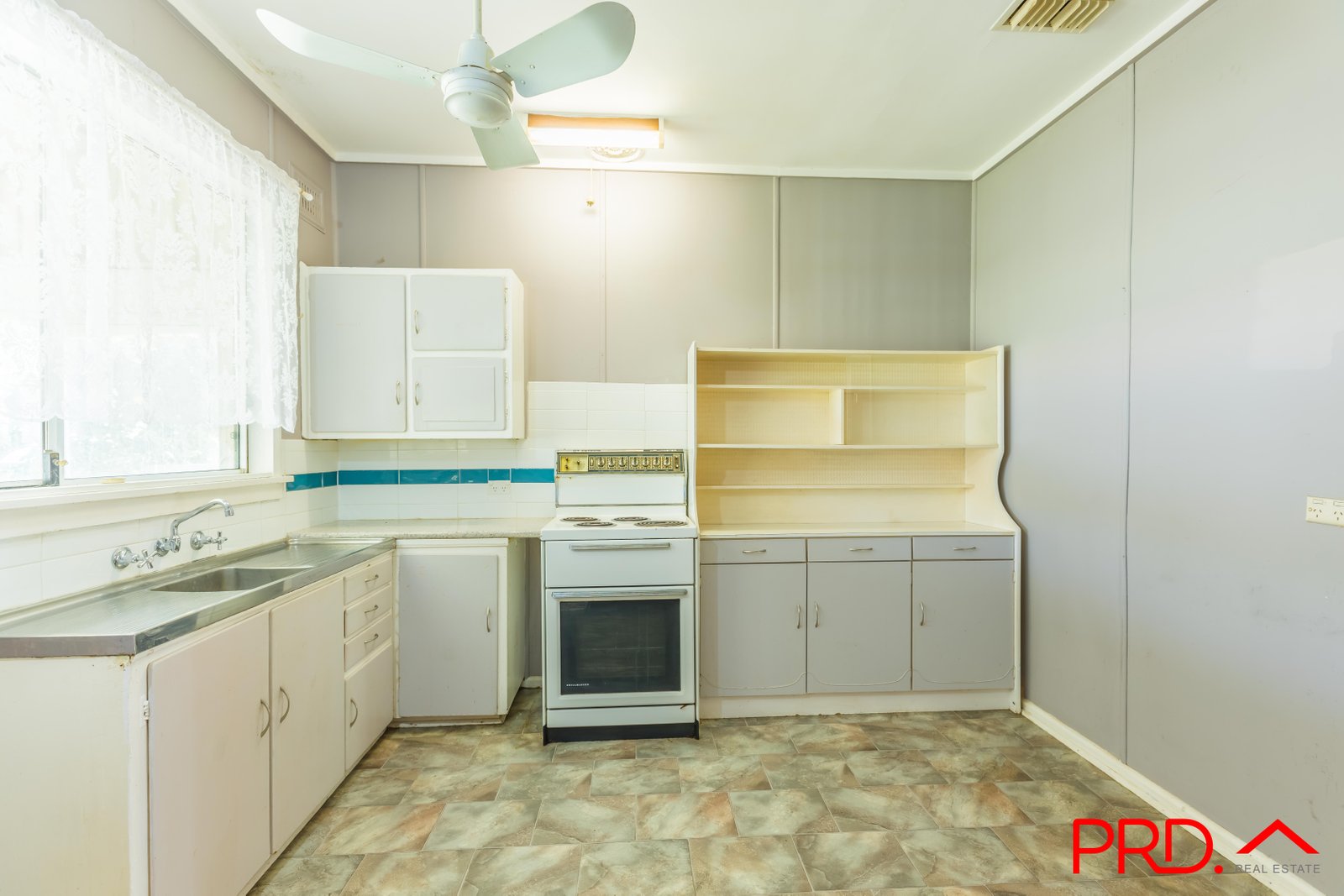 36 Stewart Avenue TAMWORTH 6