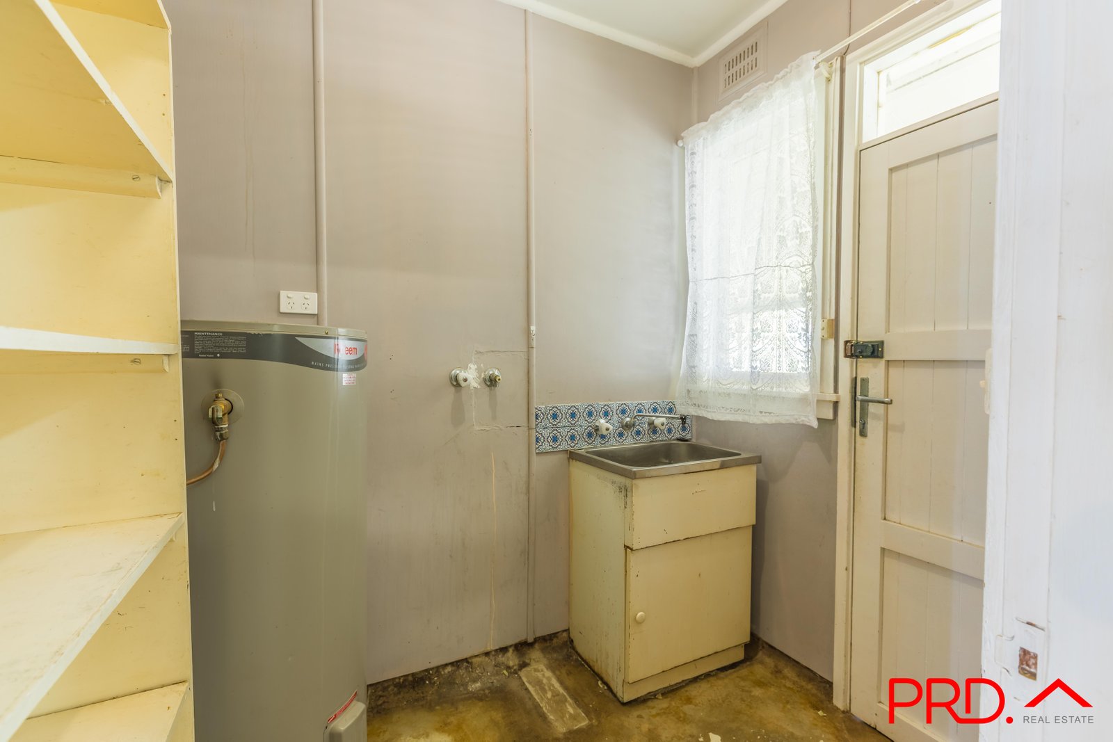 36 Stewart Avenue TAMWORTH 7