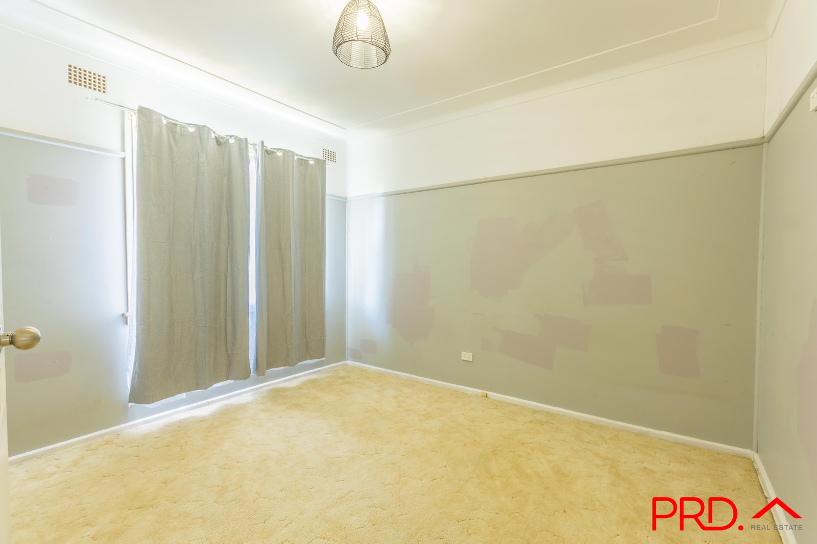 36 Stewart Avenue TAMWORTH 8