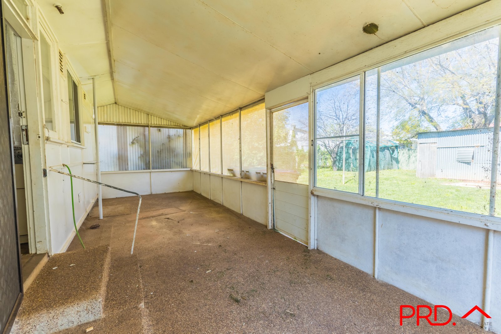 36 Stewart Avenue TAMWORTH 11