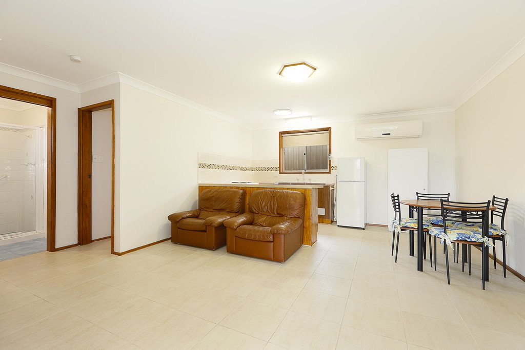 36 Summerfield Circuit CAMBRIDGE GARDENS 5