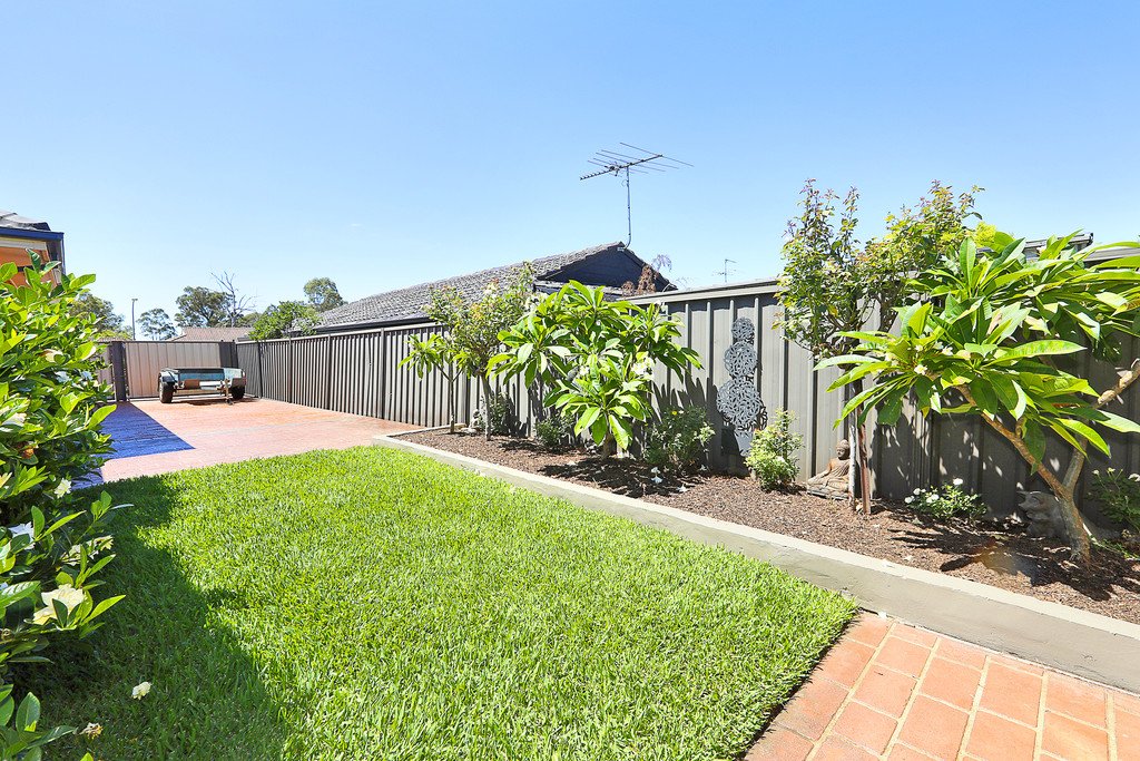 36 Summerfield Circuit CAMBRIDGE GARDENS 6