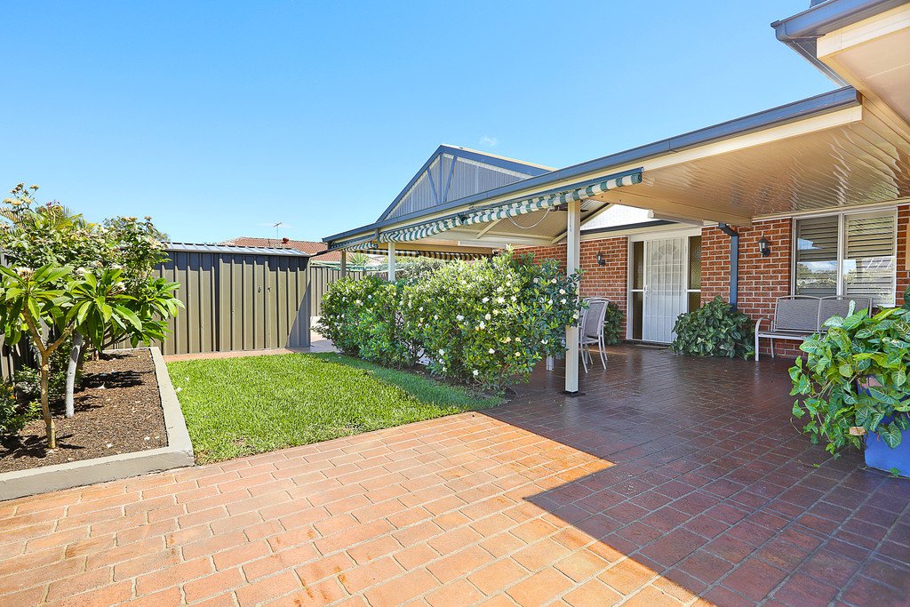 36 Summerfield Circuit CAMBRIDGE GARDENS 7
