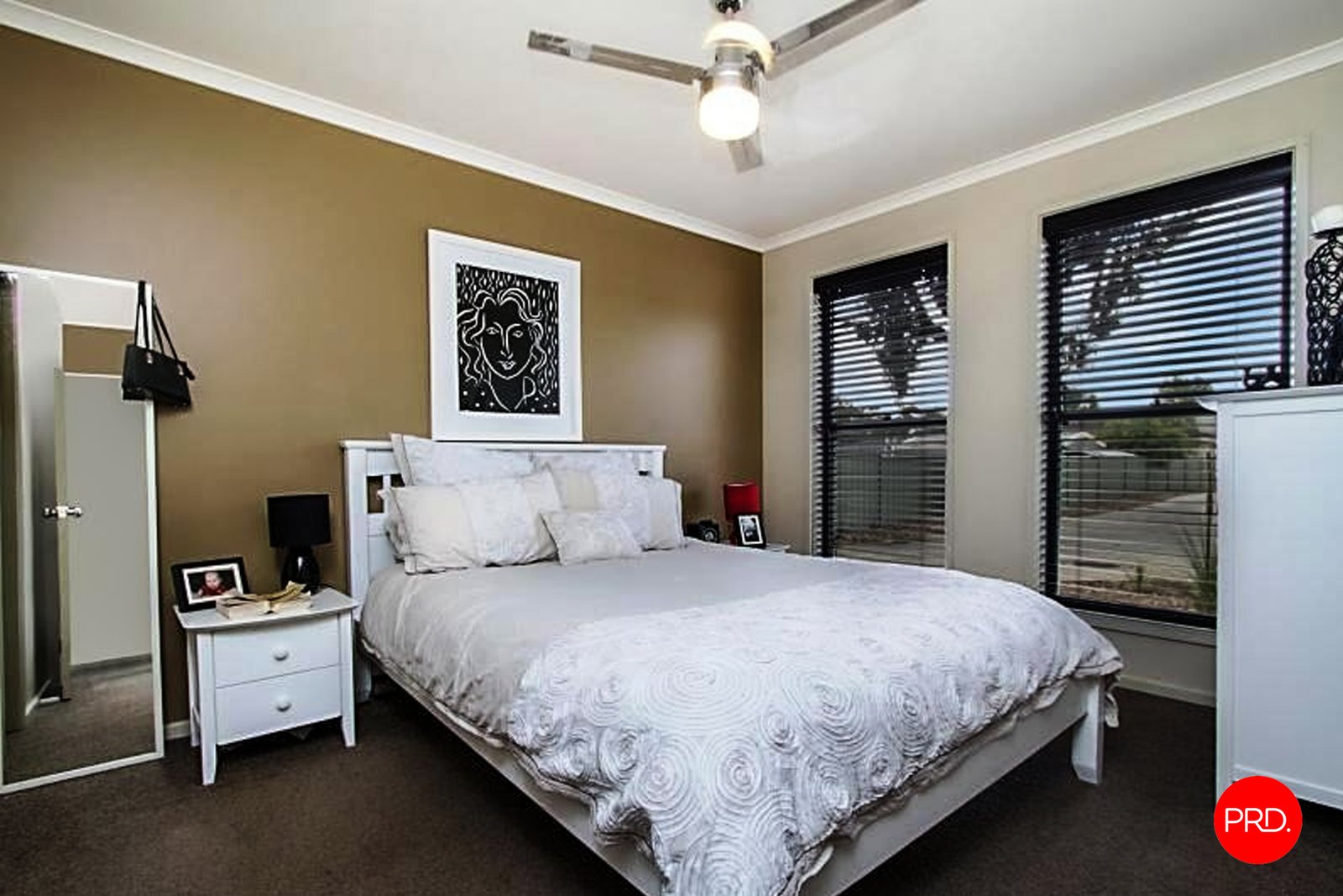 3/6 Tambour Heights GOLDEN SQUARE 5