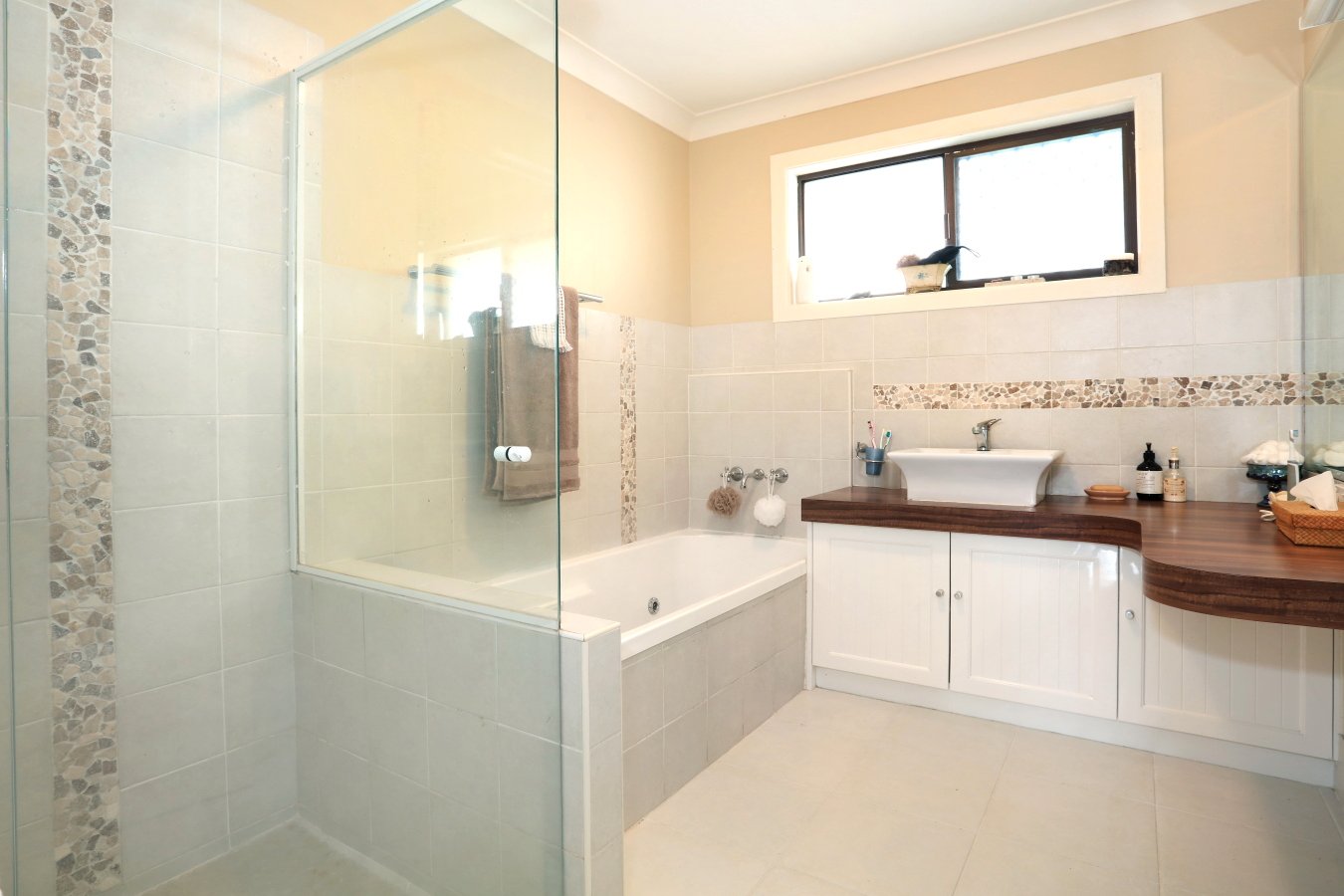 36 Tecoma Street SOUTHPORT 18