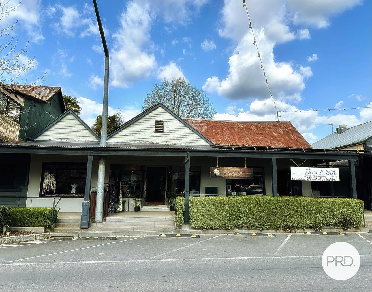 36 The Parade TUMBARUMBA 8