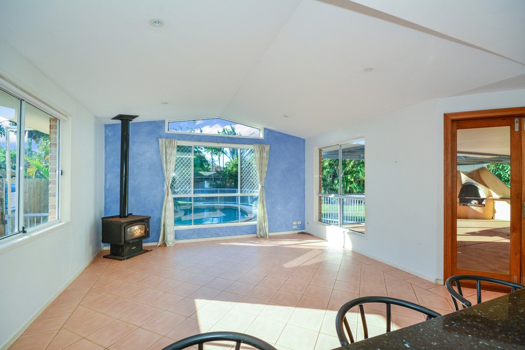 36 Ti Tree Avenue BOGANGAR 13