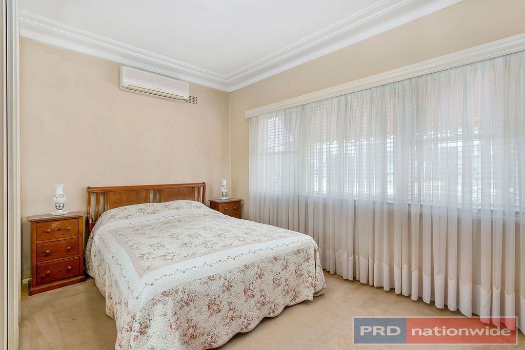 36 Traynor Avenue KOGARAH 5