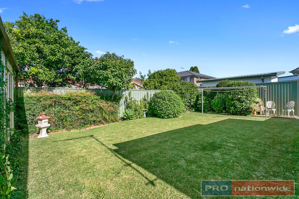 36 Traynor Avenue KOGARAH 9