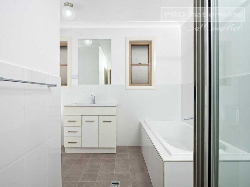 3/6 Trumper Street BOOROOMA 4