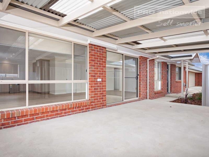 3/6 Trumper Street BOOROOMA 5