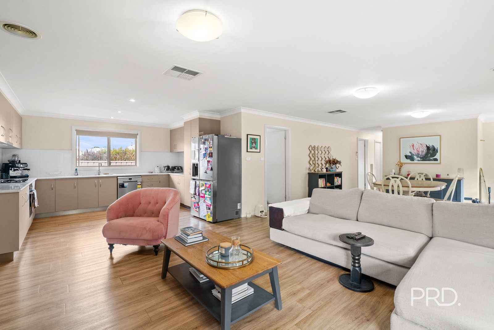 3/6 Trumper Street BOOROOMA 3
