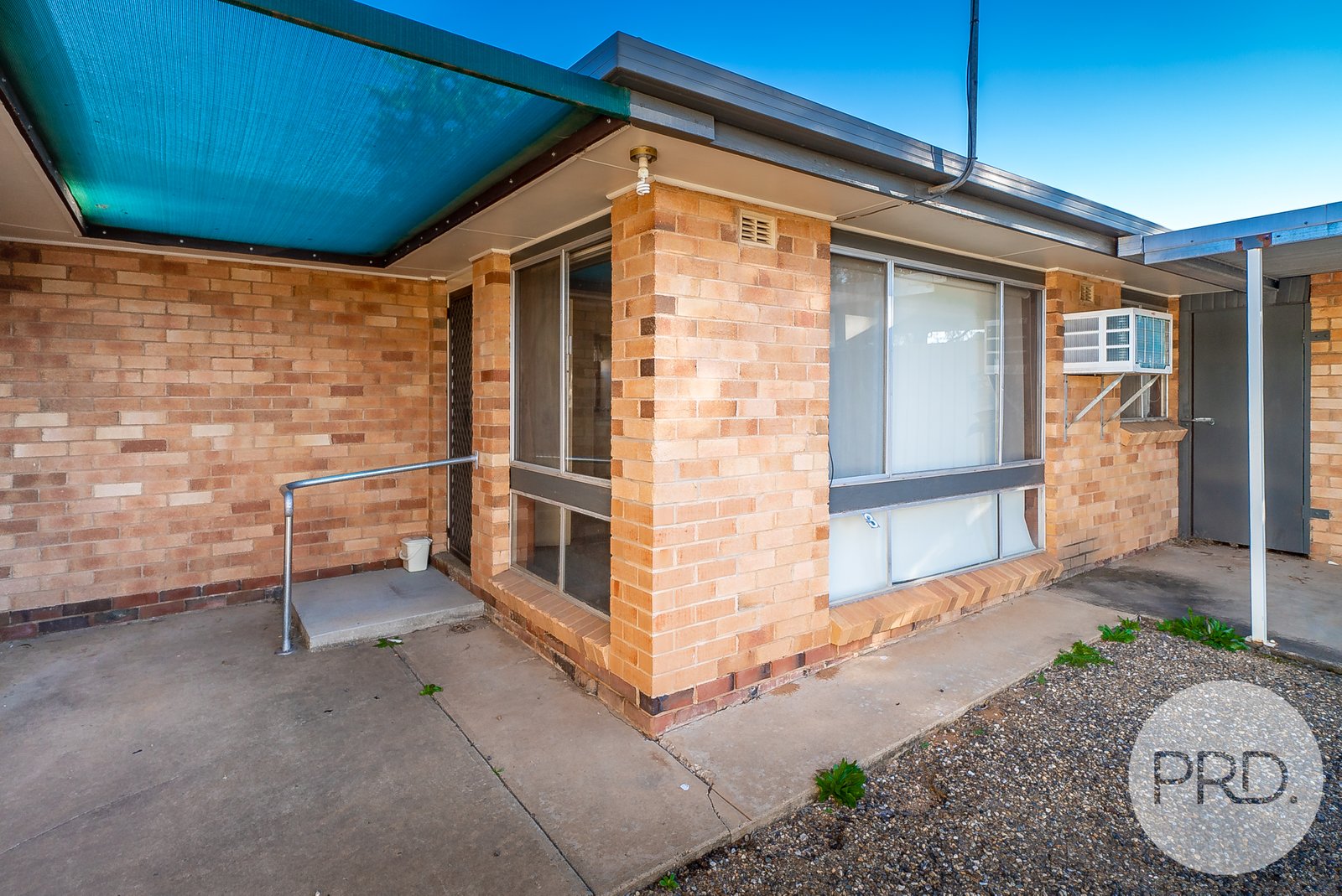 3/6 Veale Street ASHMONT 9