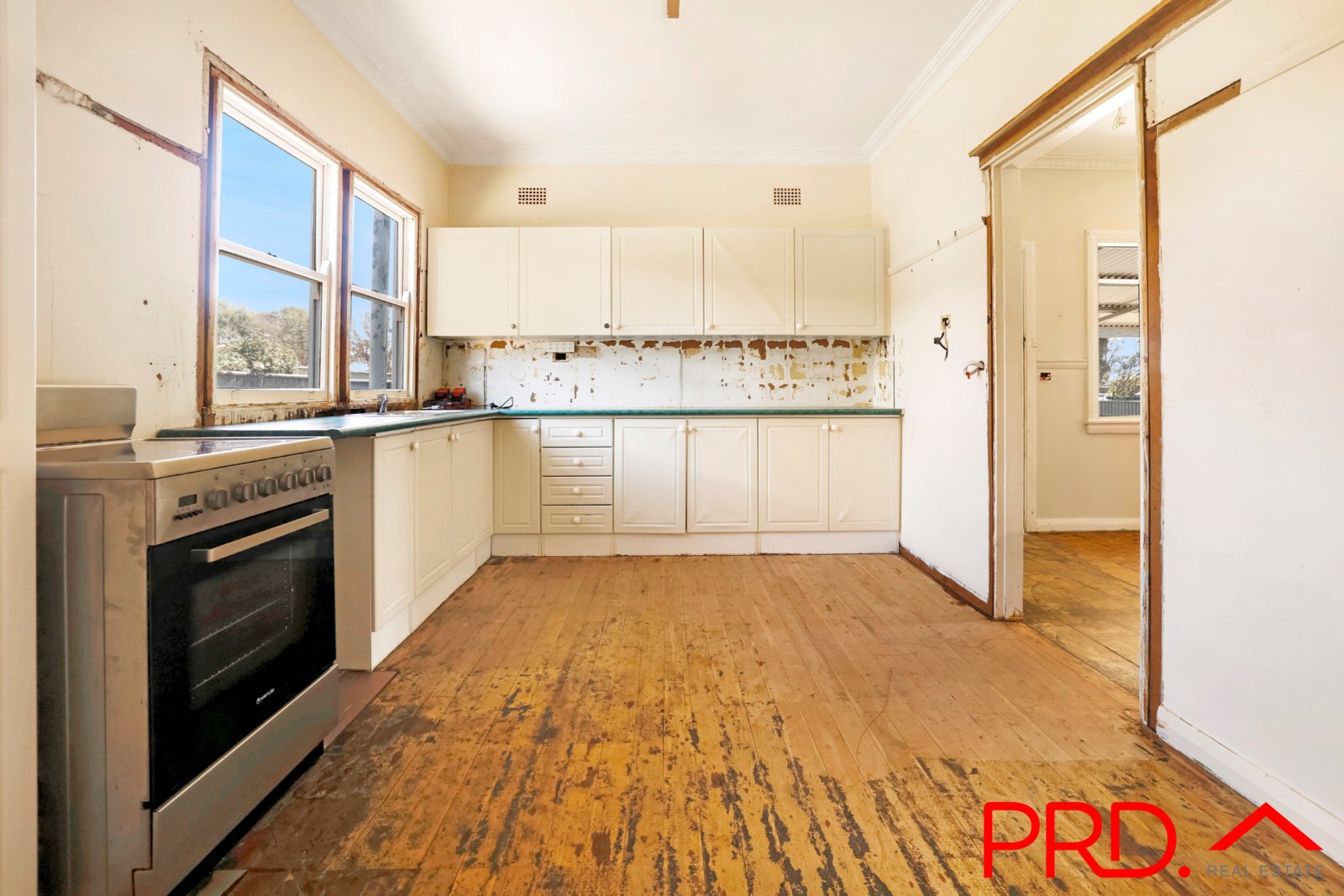 36 Vera Street TAMWORTH 10