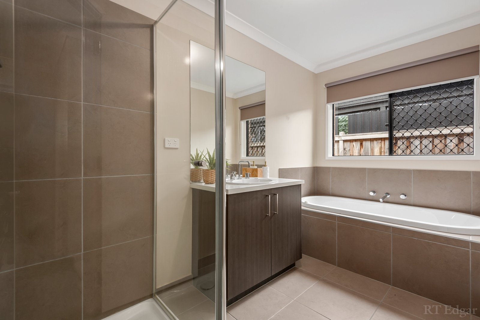 Real Estate and Property in 36 Village Green Drive, Leopold, VIC