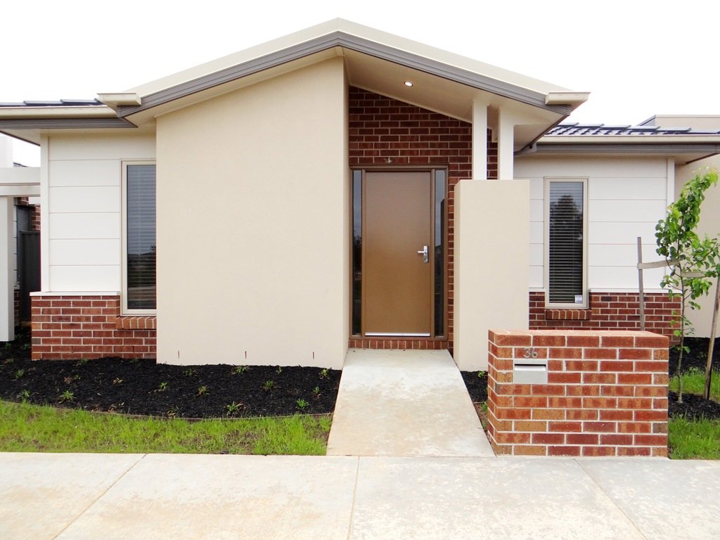 36 Warburton Drive LUCAS 1