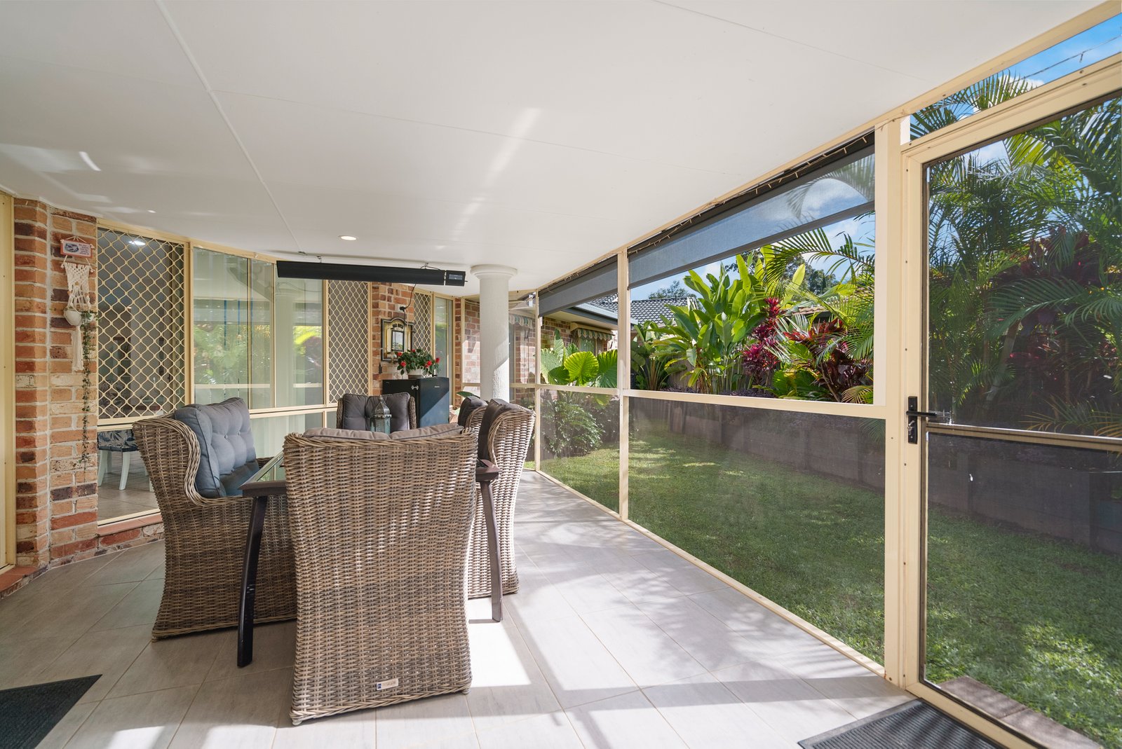 36 Water Gum Street ELANORA 8