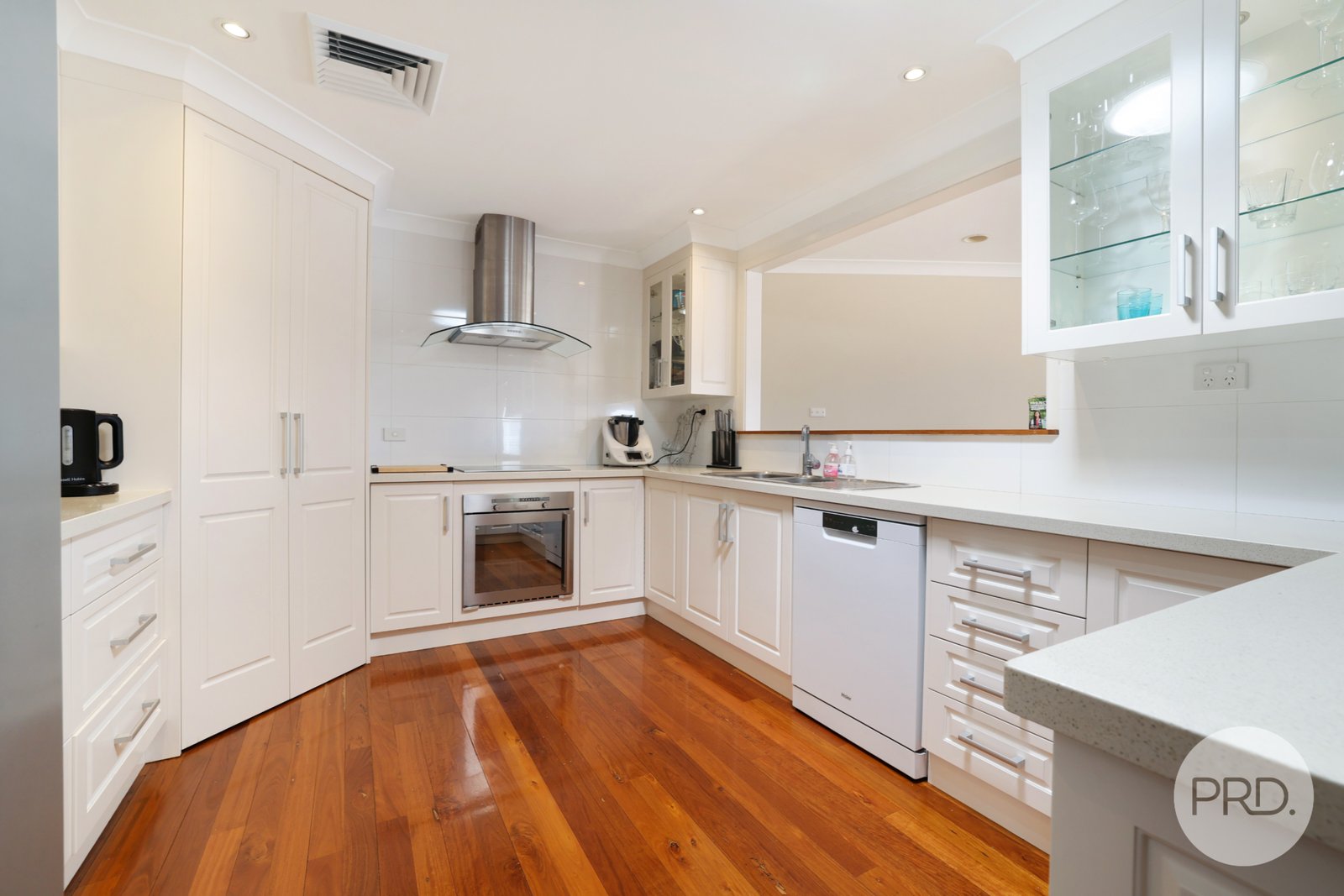 36 Windhover Crescent TAMWORTH 5