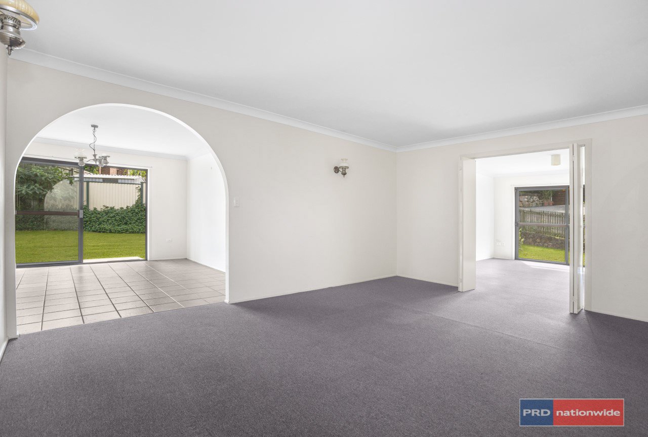 36 Winthrop St  (Cul-De-Sac)  WISHART 8