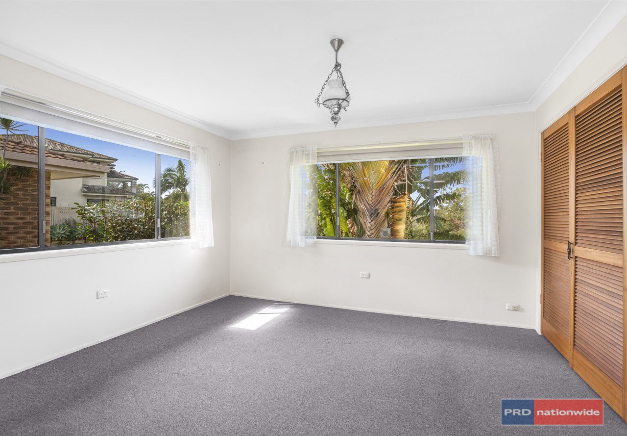 36 Winthrop St  (Cul-De-Sac)  WISHART 9