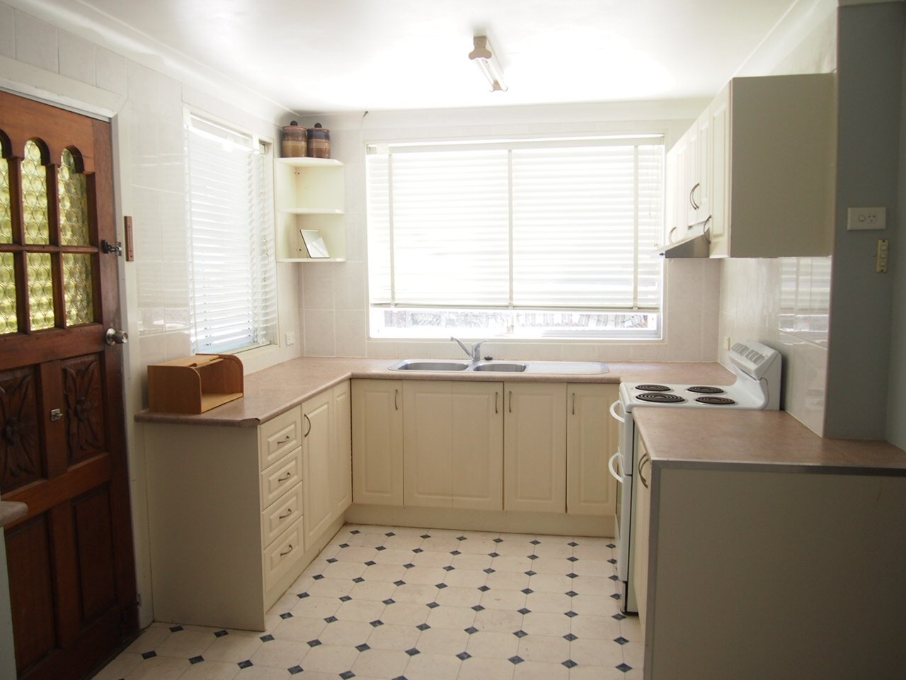 36 Wonoona Parade East  OATLEY 4