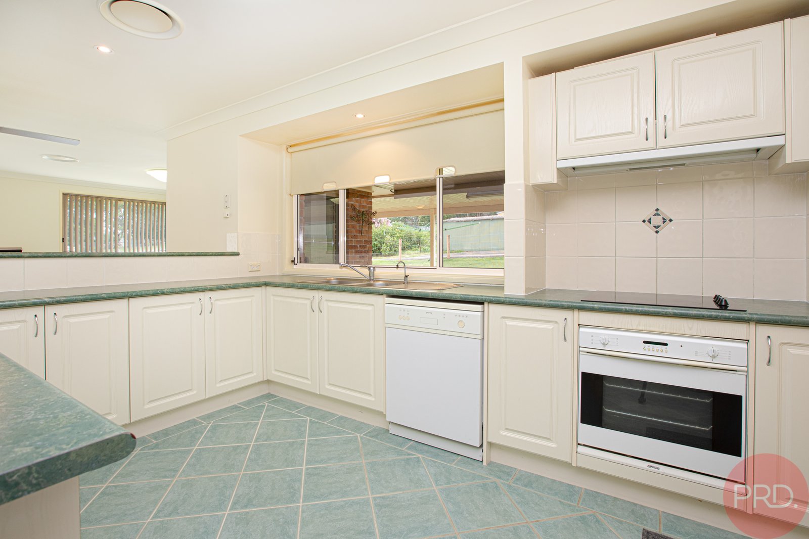 36 Wyndham Street GRETA 8