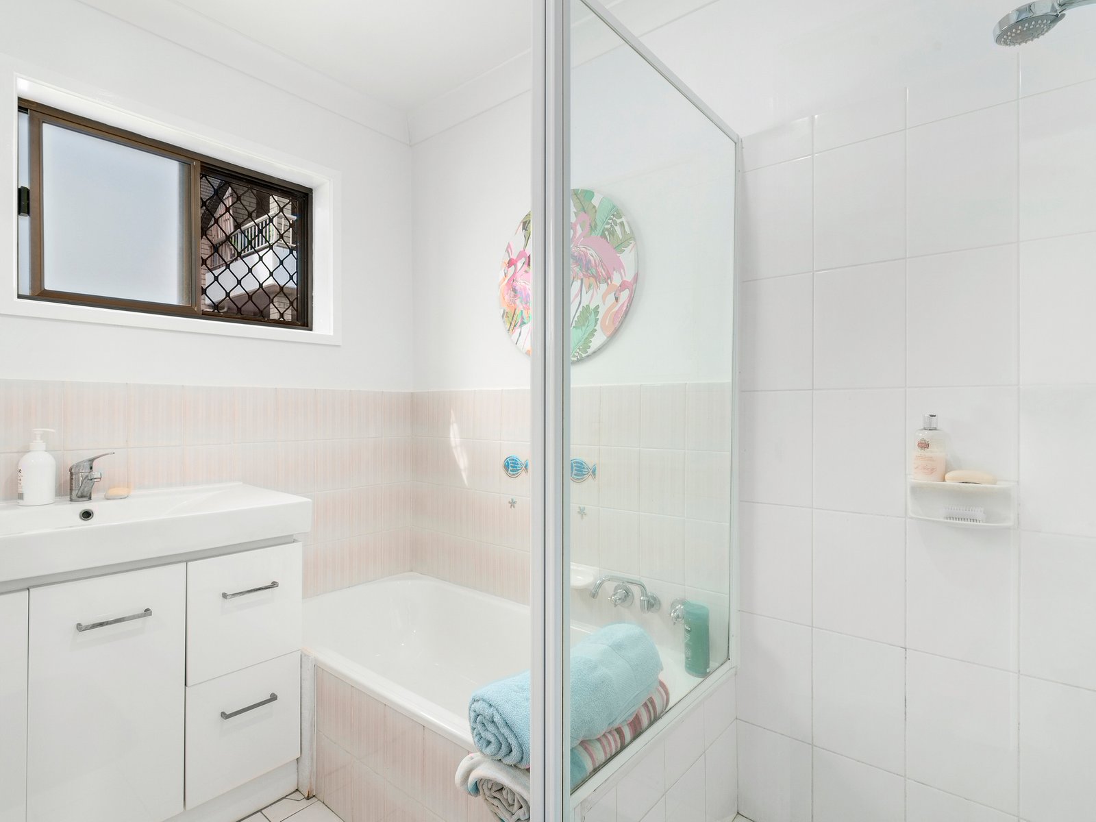 3/60 Coolangatta Road COOLANGATTA 7