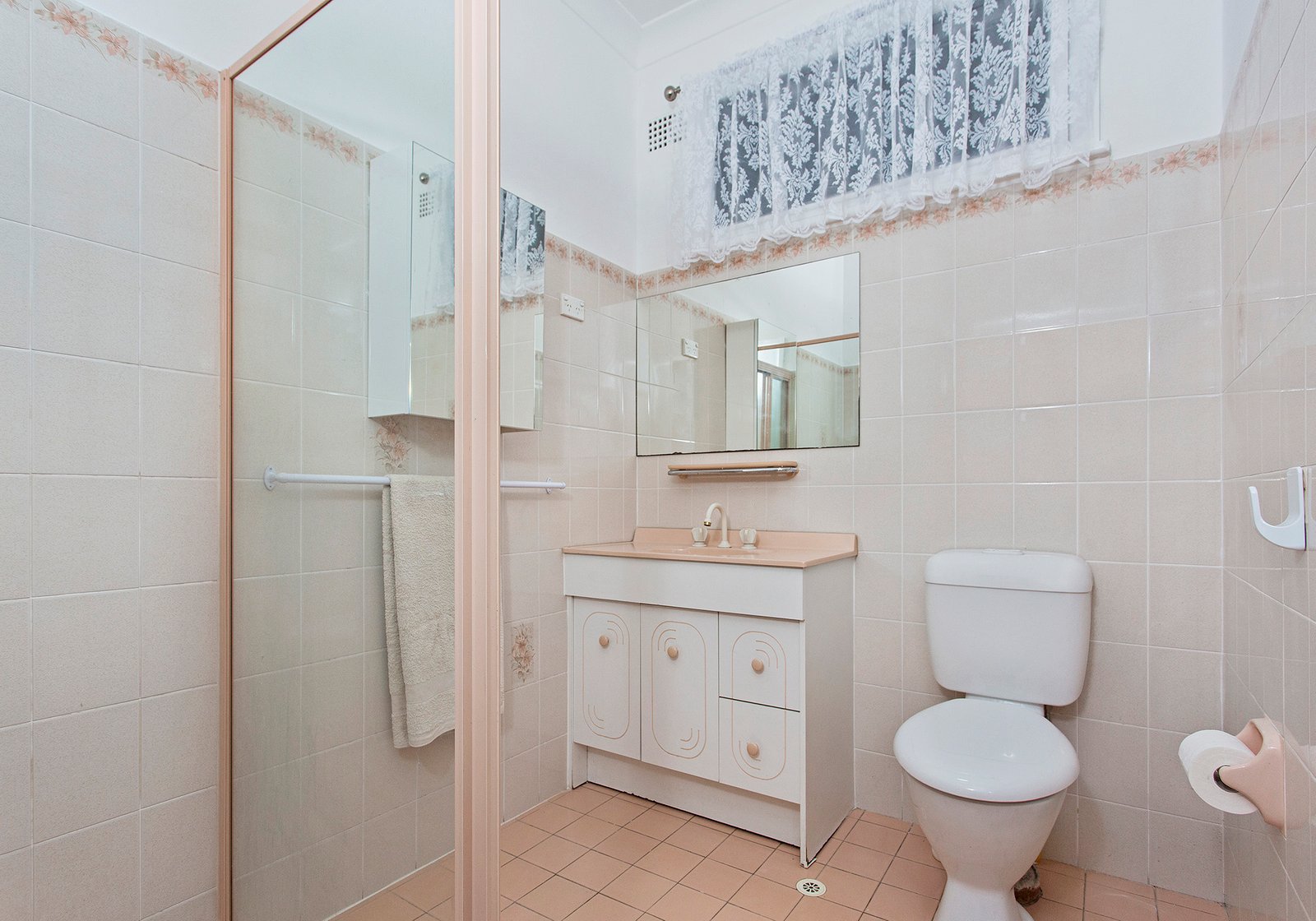 360 Kanahooka Rd  BROWNSVILLE 8