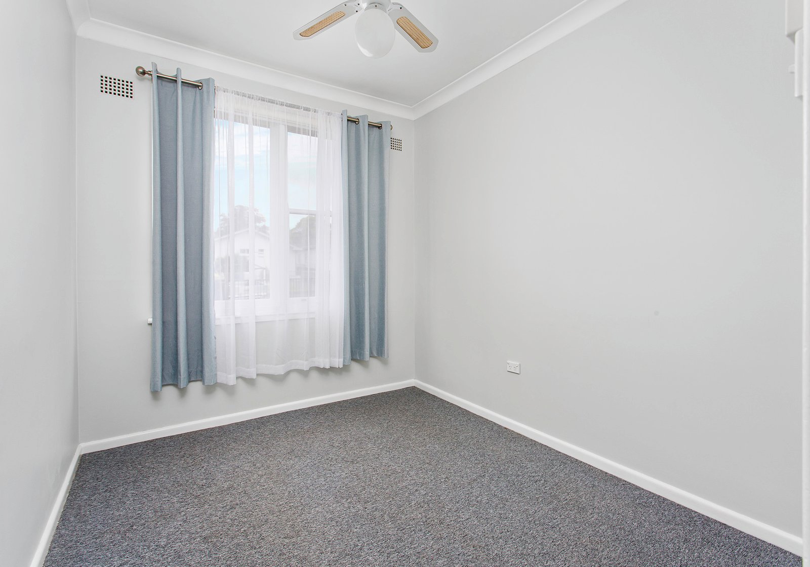 360 Kanahooka Rd  BROWNSVILLE 9