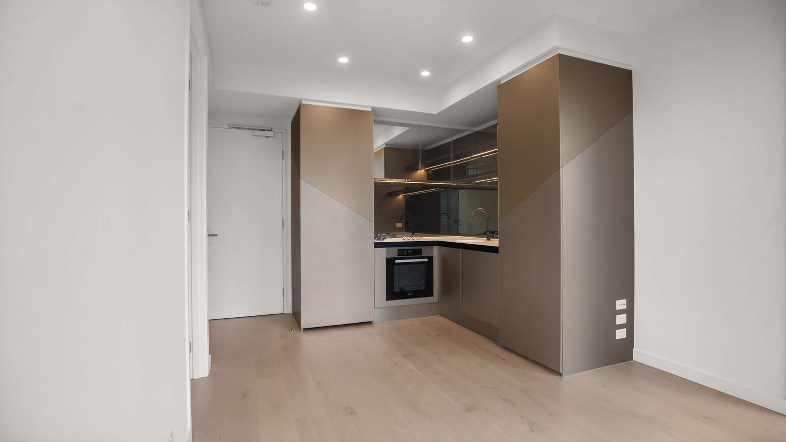 3603/138 Spencer Street MELBOURNE 2