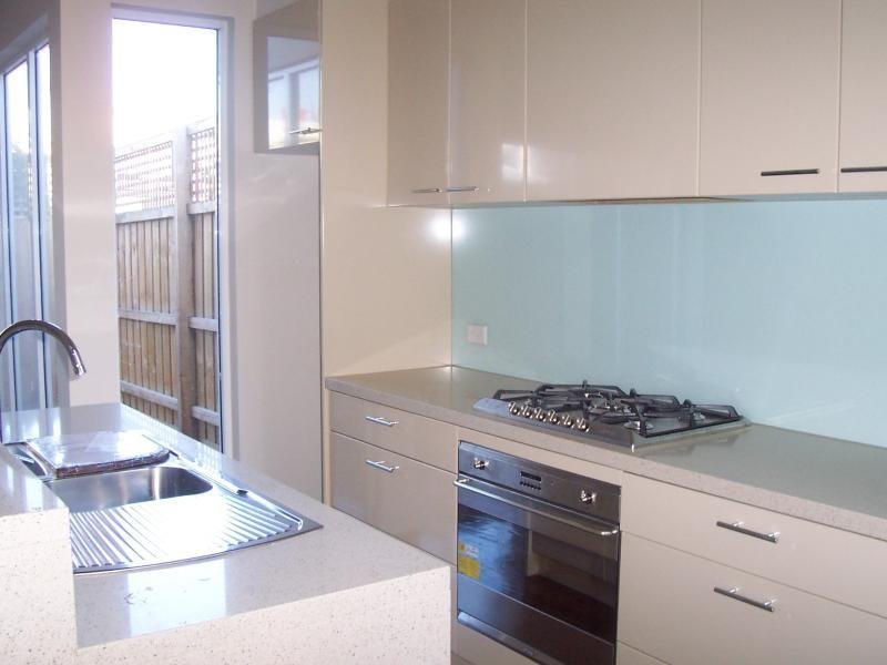 Gallery: 3/61 Castlemaine Street
