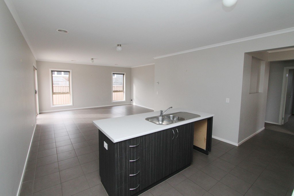 3/611 Ripon Street South REDAN 3