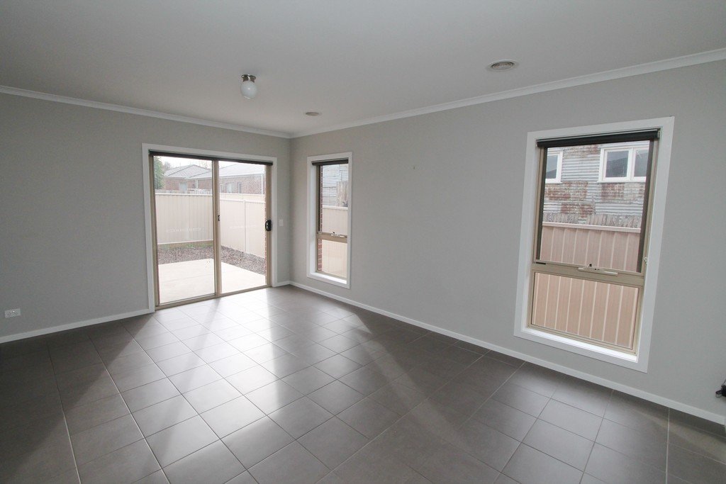 3/611 Ripon Street South REDAN 5