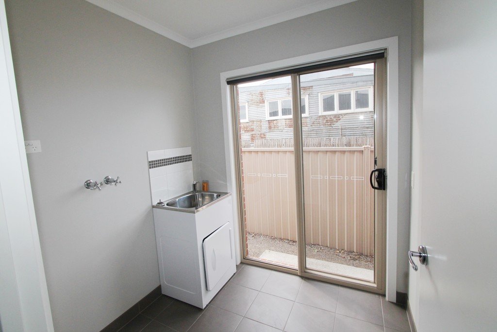 3/611 Ripon Street South REDAN 11