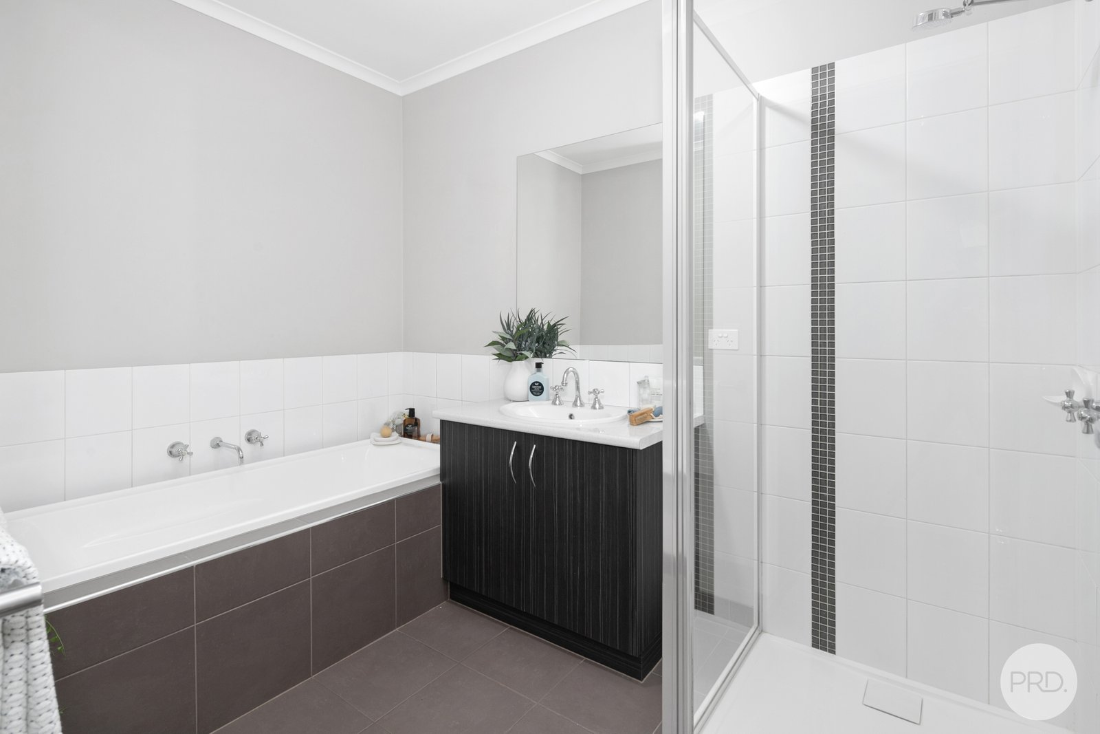 3/611 Ripon Street South REDAN 7