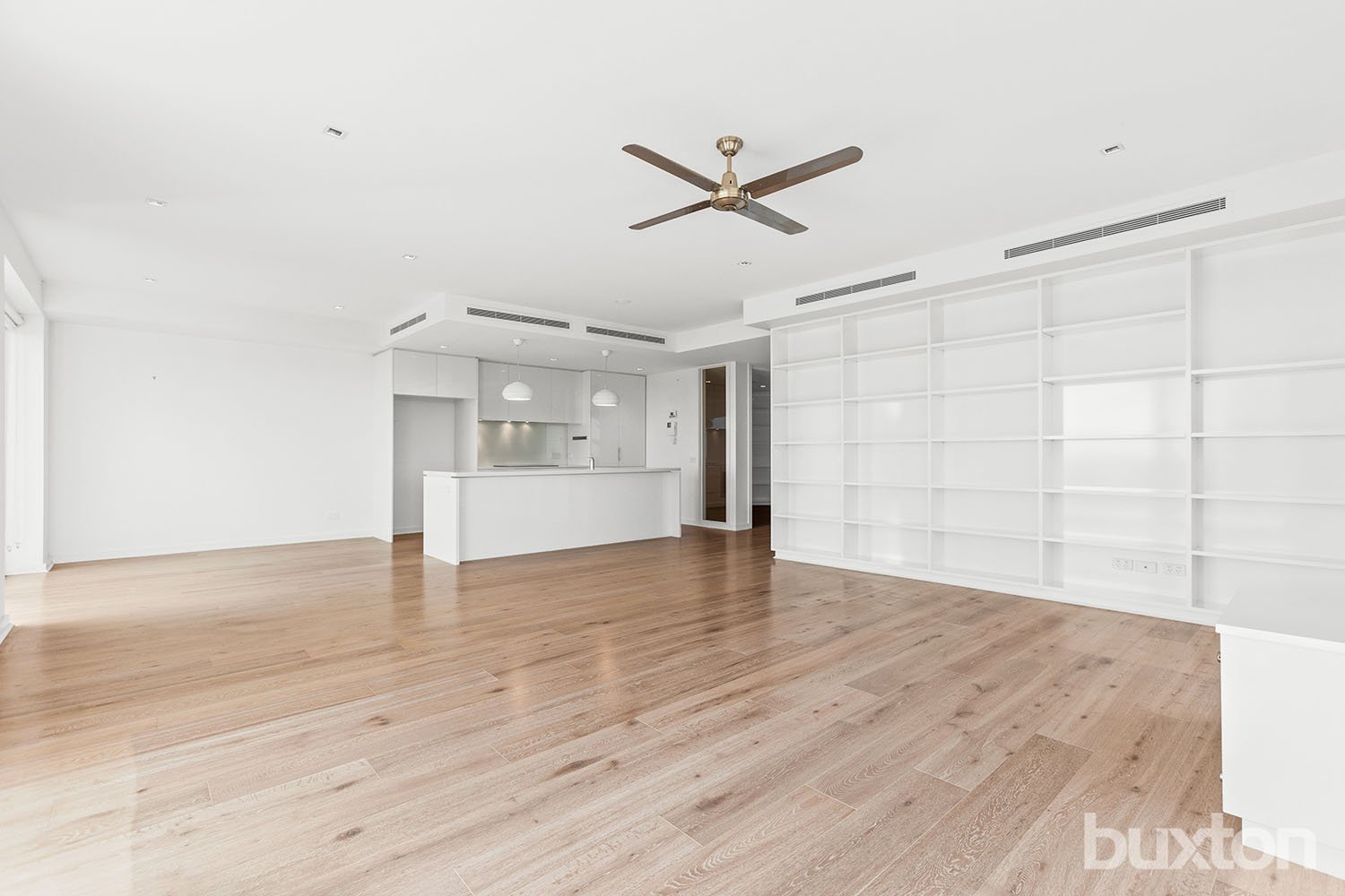 Gallery: 36/15 Beach Road