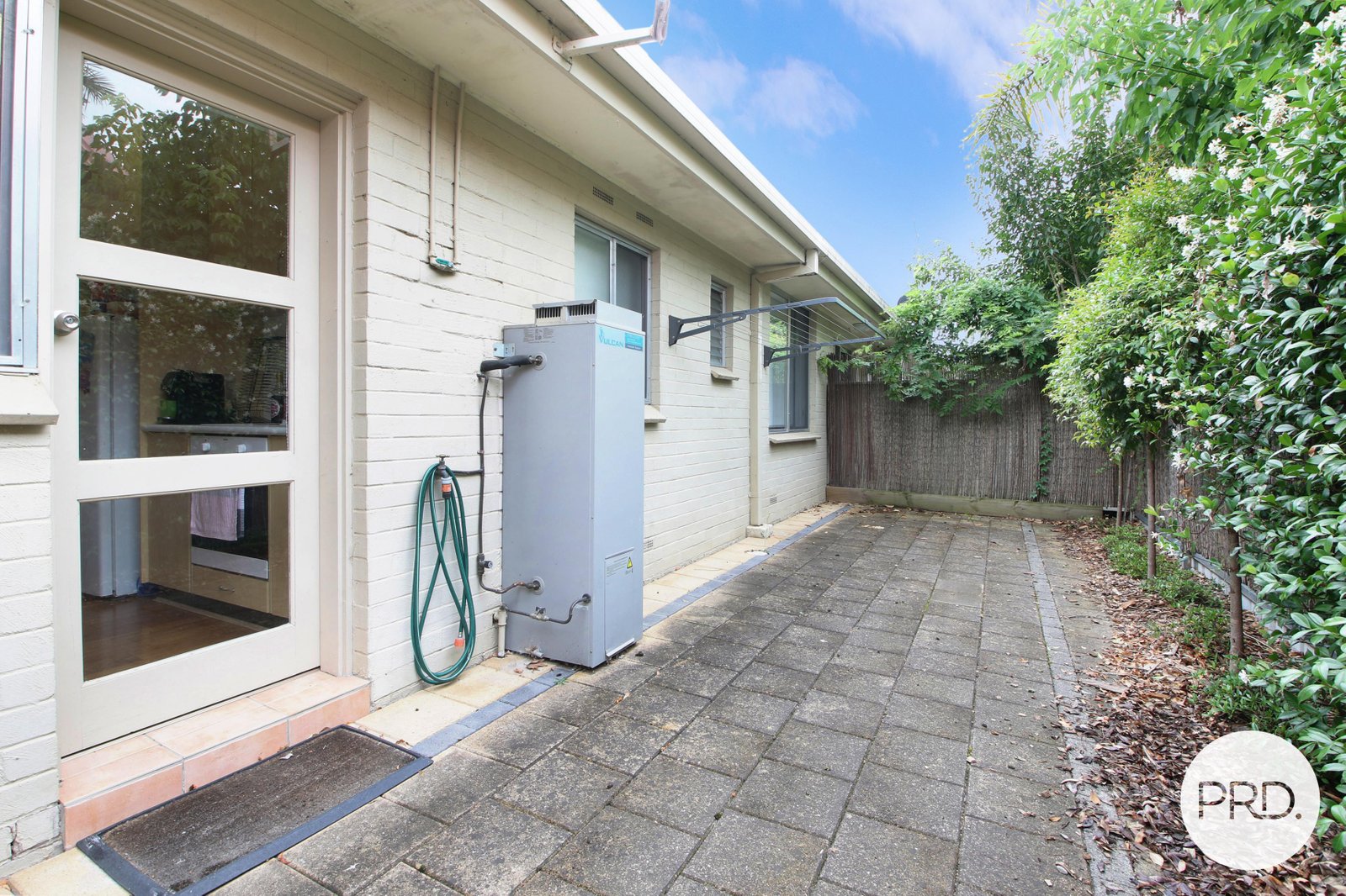 3/616 Stanley Street ALBURY 9