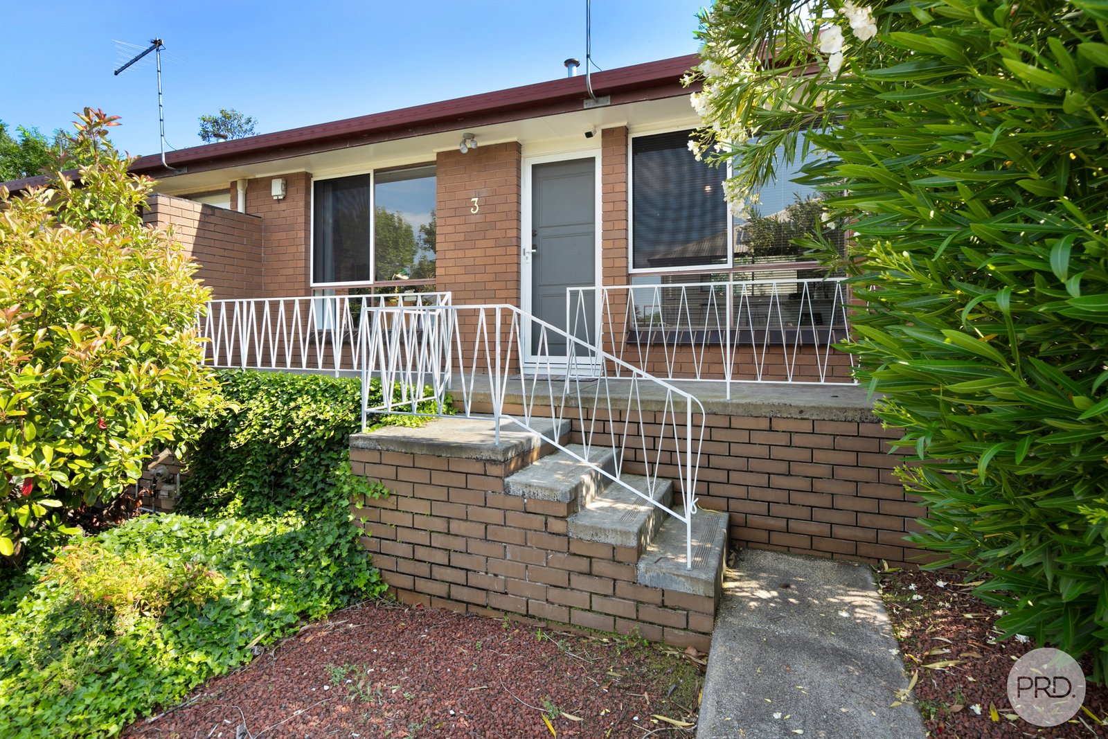 3/619 Neill Street SOLDIERS HILL 1
