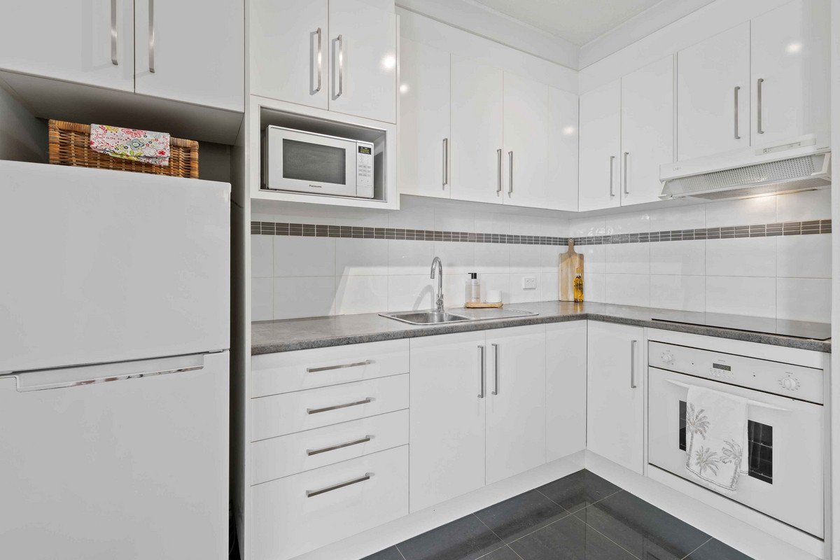 36/1921 Gold Coast Highway BURLEIGH HEADS 5