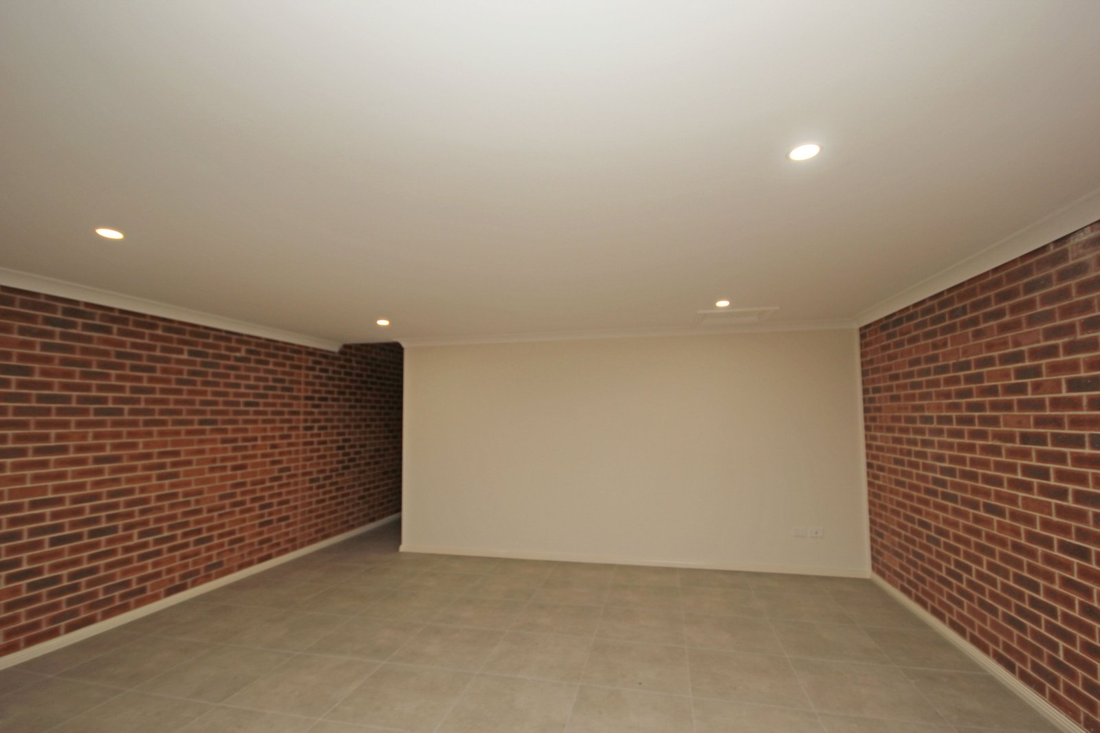 3/62 Bold Street LAURIETON 2