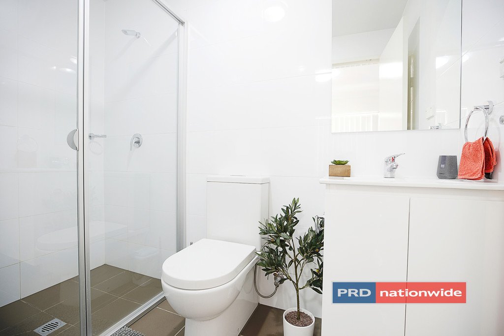 36/2 Glenmore Ridge Drive GLENMORE PARK 13