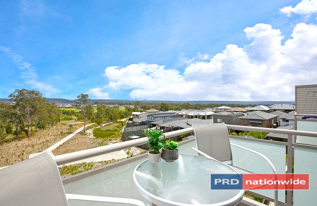 36/2 Glenmore Ridge Drive GLENMORE PARK 16