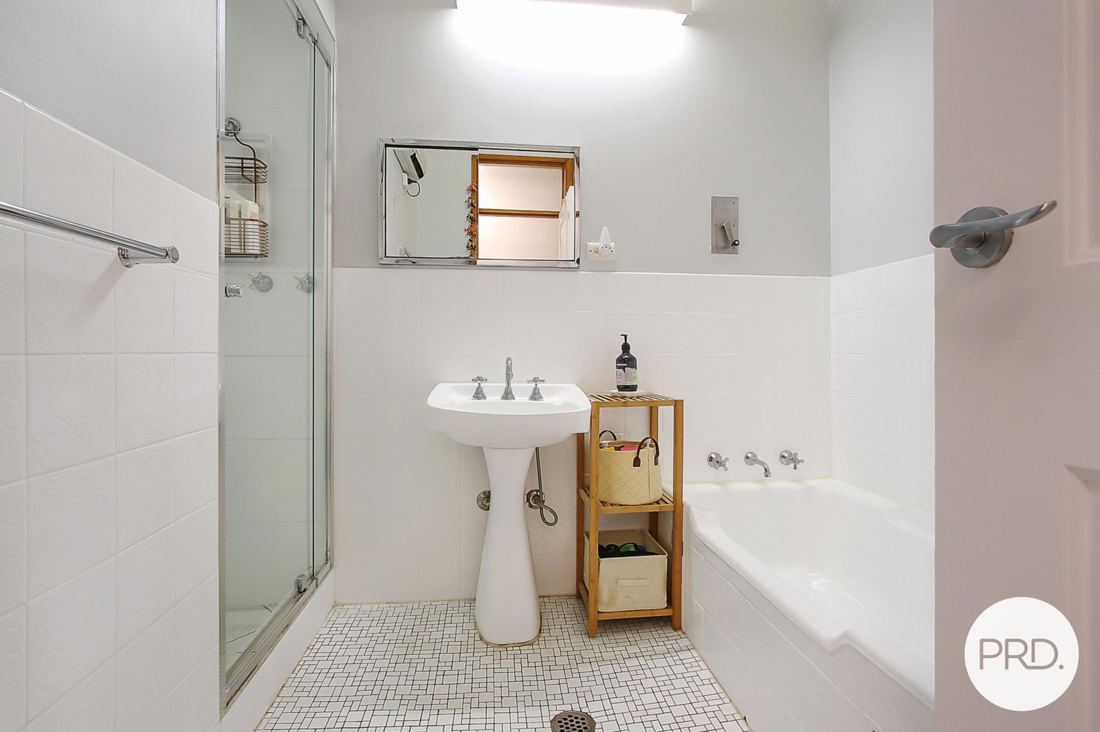 3/621 Olive Street ALBURY 7