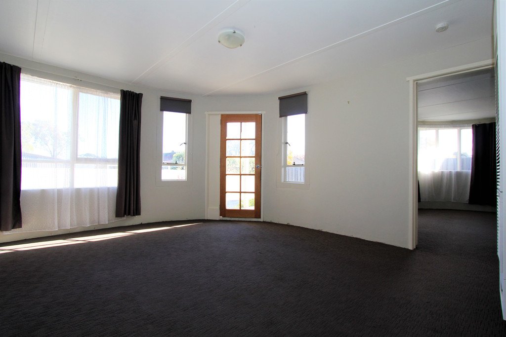 3/628 Wilson Street CANADIAN 6