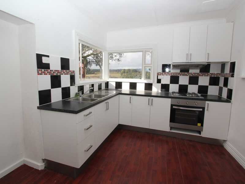 363 Albert Street SEBASTOPOL 5